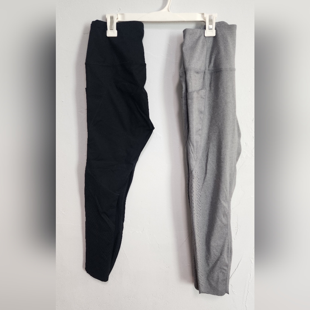 Bundle Of 4 Pairs Women's Leggings - Blue Pink Black Gray